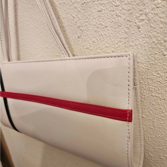MCM - White Leather Clutch Purse 50’s /60’s Handbag. 1 Red & 1 Navy Blue Stripe - Picture 3 of 10
